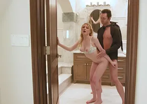 Bị hai cô em gái mời gọi làm tình loạn luân